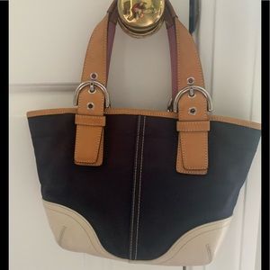 Coach small bag. Cute!